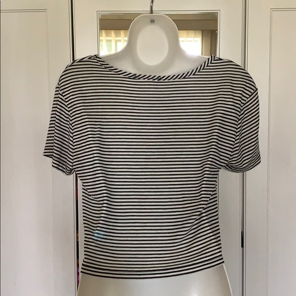 NWOT “Celfie” Crop Top - Picture 2 of 2